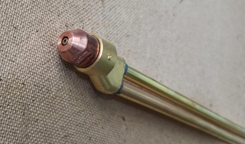 Резак пропановый Р3Пс Джет (3,3 L 1000 мм) прямой Резак пропановый Р3Пс Джет (3,3 L 1000 мм) прямой