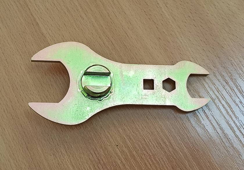 Ключ ацетиленовый комбинированный